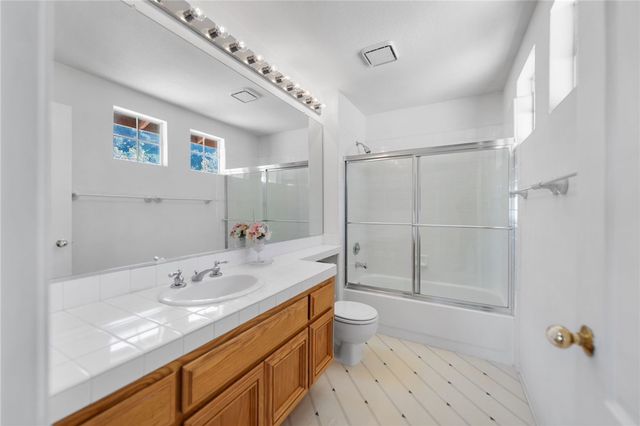 1611 San Almada, Corona, CA 92882