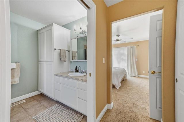 16380 Thornberry Way, Grass Valley, CA 95949