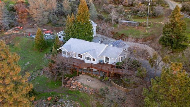 16380 Thornberry Way, Grass Valley, CA 95949
