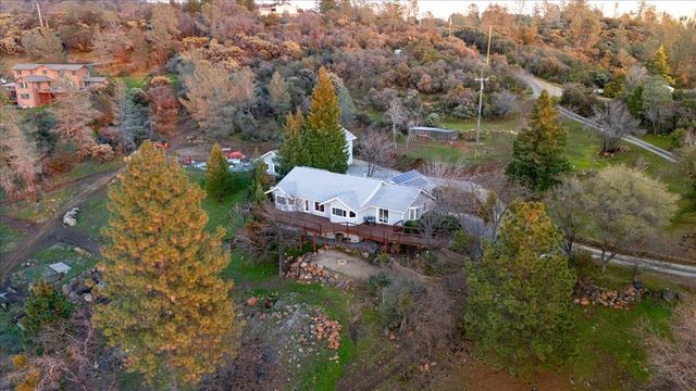 16380 Thornberry Way, Grass Valley, CA 95949