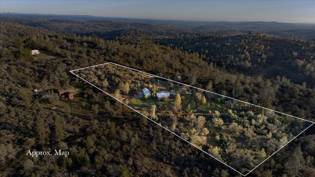 16380 Thornberry Way, Grass Valley, CA 95949
