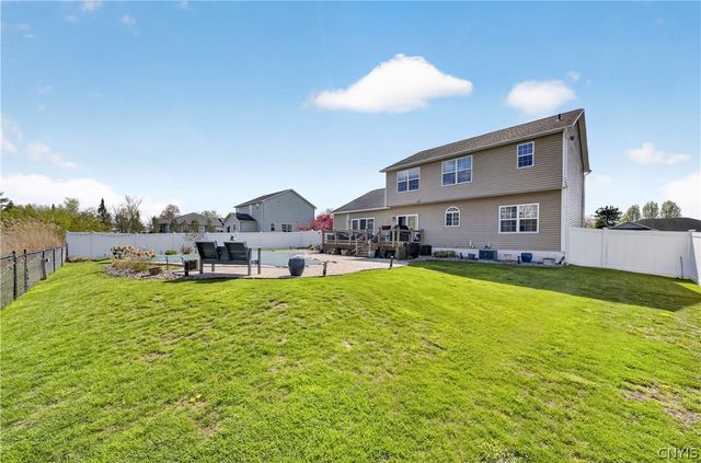 8322 Nates Ln, Cicero, NY 13039