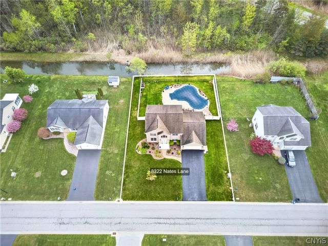 8322 Nates Ln, Cicero, NY 13039