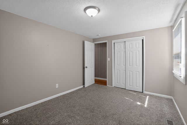 5884 E 42nd Street, Indianapolis, IN 46226