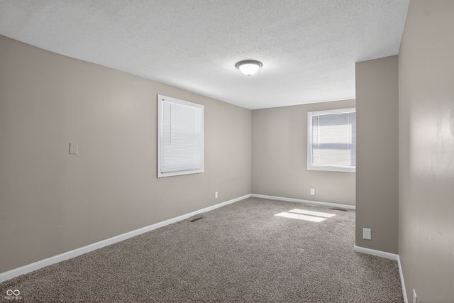 5884 E 42nd Street, Indianapolis, IN 46226