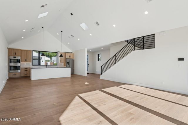 6306 N 10TH Drive, Phoenix, AZ 85013