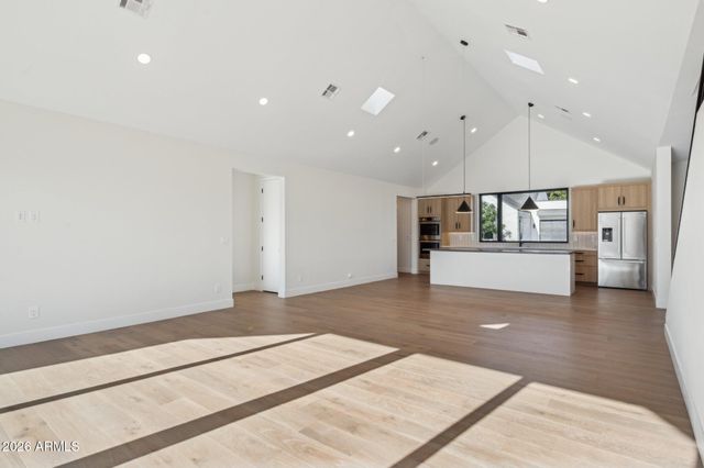 6306 N 10TH Drive, Phoenix, AZ 85013
