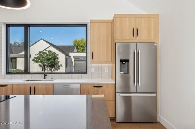 6306 N 10TH Drive, Phoenix, AZ 85013