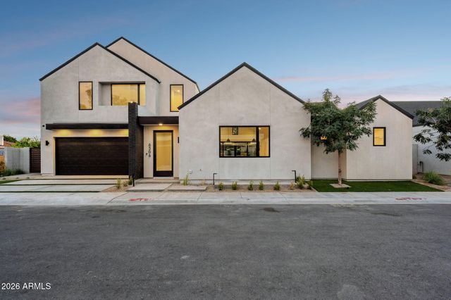 6306 N 10TH Drive, Phoenix, AZ 85013