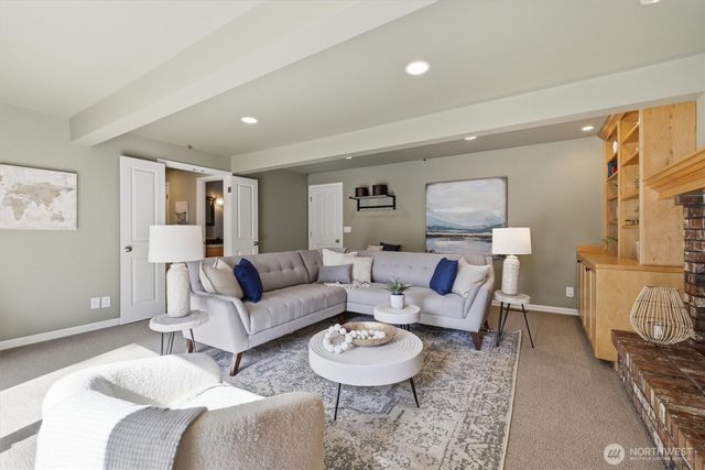 4423 156th Place SE, Bellevue, WA 98006