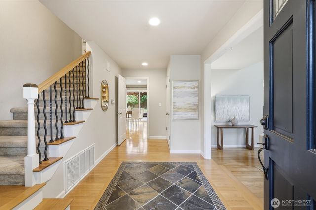 4423 156th Place SE, Bellevue, WA 98006