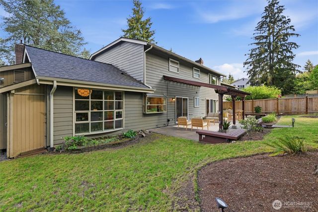 4423 156th Place SE, Bellevue, WA 98006