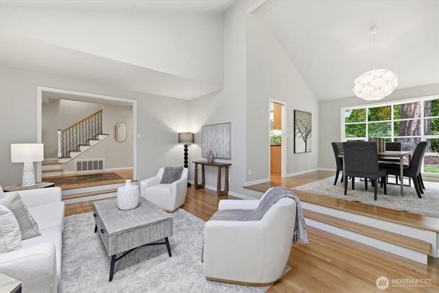 4423 156th Place SE, Bellevue, WA 98006