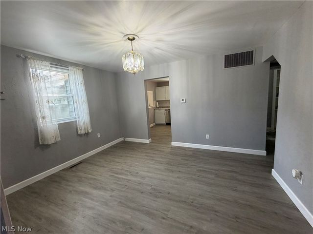 3103 9th Avenue, Vienna, WV 26105