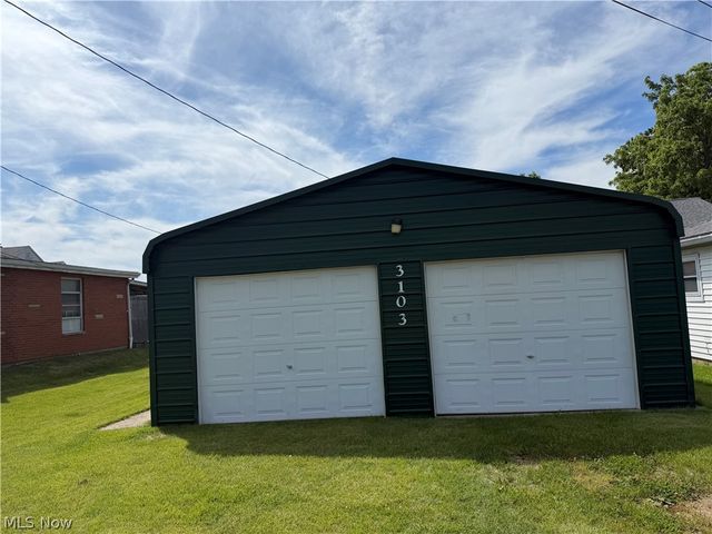 3103 9th Avenue, Vienna, WV 26105