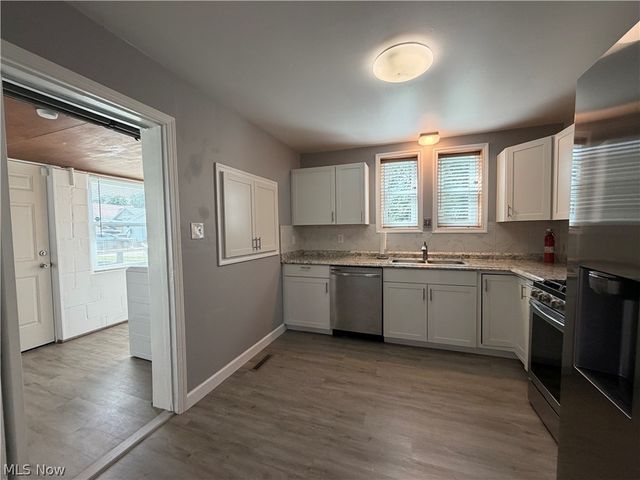 3103 9th Avenue, Vienna, WV 26105