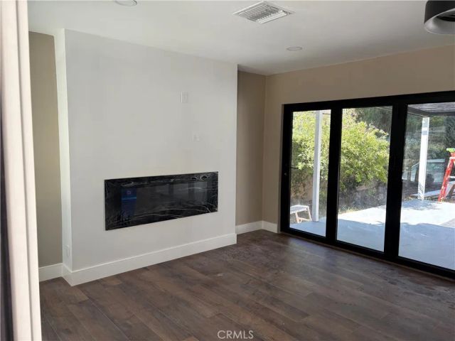 2715 Petaluma, Long Beach, CA 90815