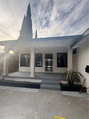 2715 Petaluma, Long Beach, CA 90815