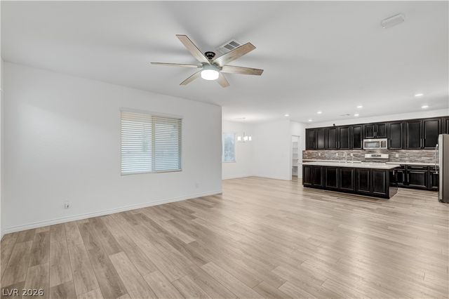 8125 Skye Plum Street, Las Vegas, NV 89166