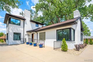 1118 S Laclede Station Road, St Louis, MO 63119