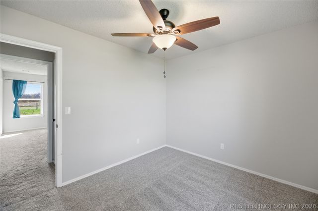 321 N Joanna Street W, Catoosa, OK 74015