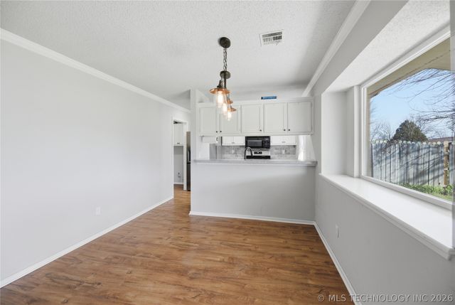 321 N Joanna Street W, Catoosa, OK 74015