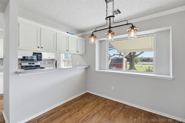 321 N Joanna Street W, Catoosa, OK 74015