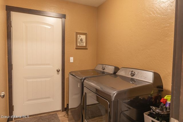 32359 N 10th AVE, Spirit Lake, ID 83869