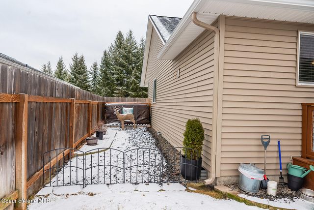 32359 N 10th AVE, Spirit Lake, ID 83869