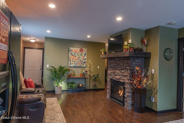 32359 N 10th AVE, Spirit Lake, ID 83869