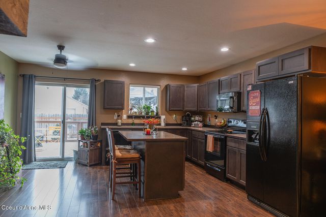 32359 N 10th AVE, Spirit Lake, ID 83869