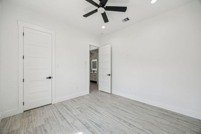 949 Road 66111, Dayton, TX 77535