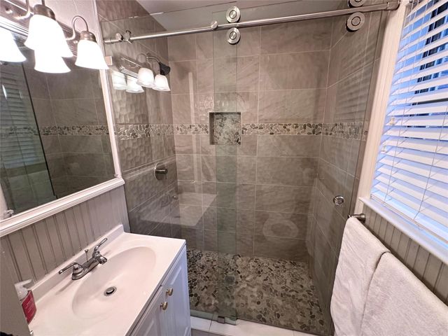 4222 Newton Avenue 103, Dallas, TX 75219