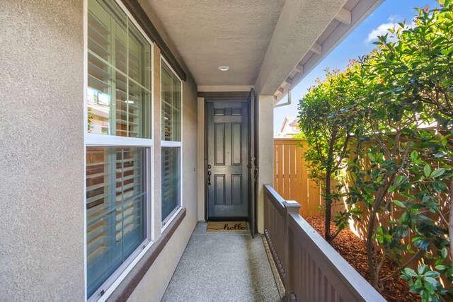 8104 Peak Forest Way, Elk Grove, CA 95757