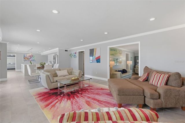 2928 68TH AVENUE S, St Petersburg, FL 33712