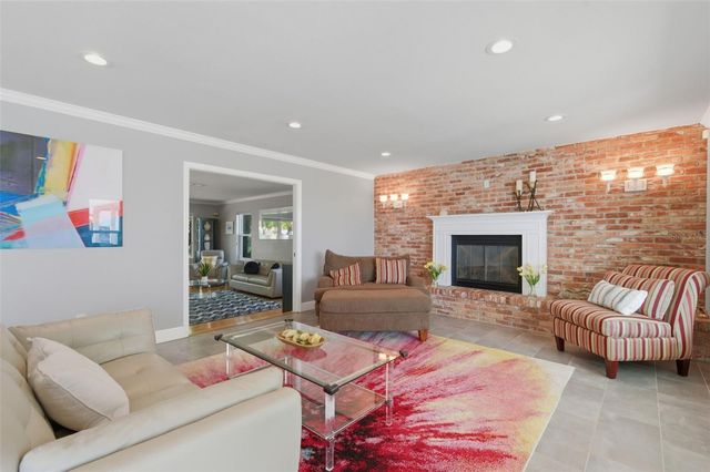 2928 68TH AVENUE S, St Petersburg, FL 33712