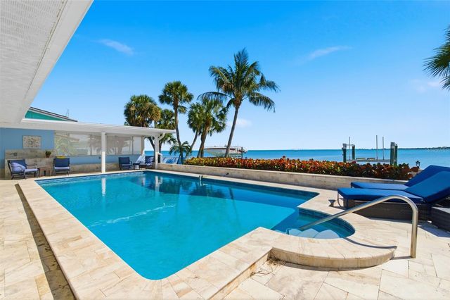 2928 68TH AVENUE S, St Petersburg, FL 33712