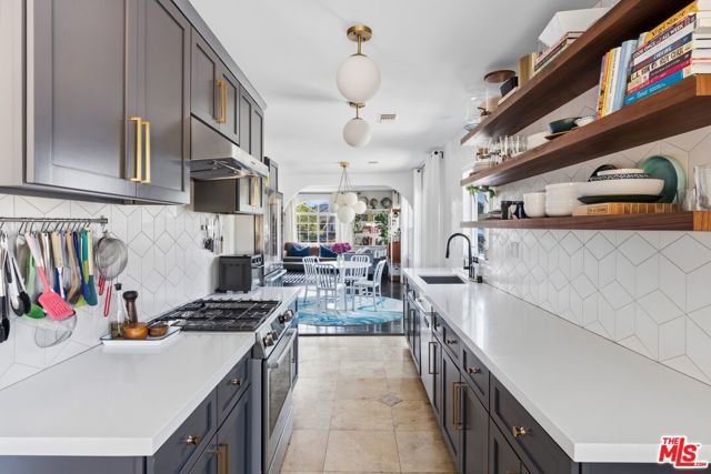 10963 Lindblade St, Culver City, CA 90230