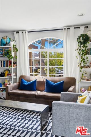 10963 Lindblade St, Culver City, CA 90230