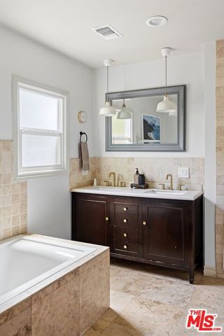 10963 Lindblade St, Culver City, CA 90230