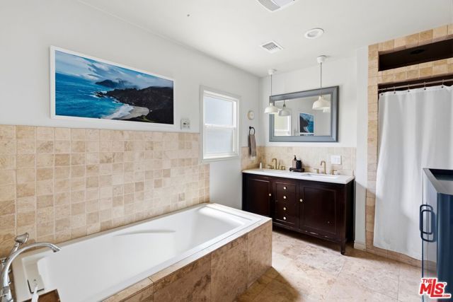 10963 Lindblade St, Culver City, CA 90230