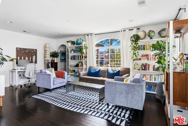 10963 Lindblade St, Culver City, CA 90230