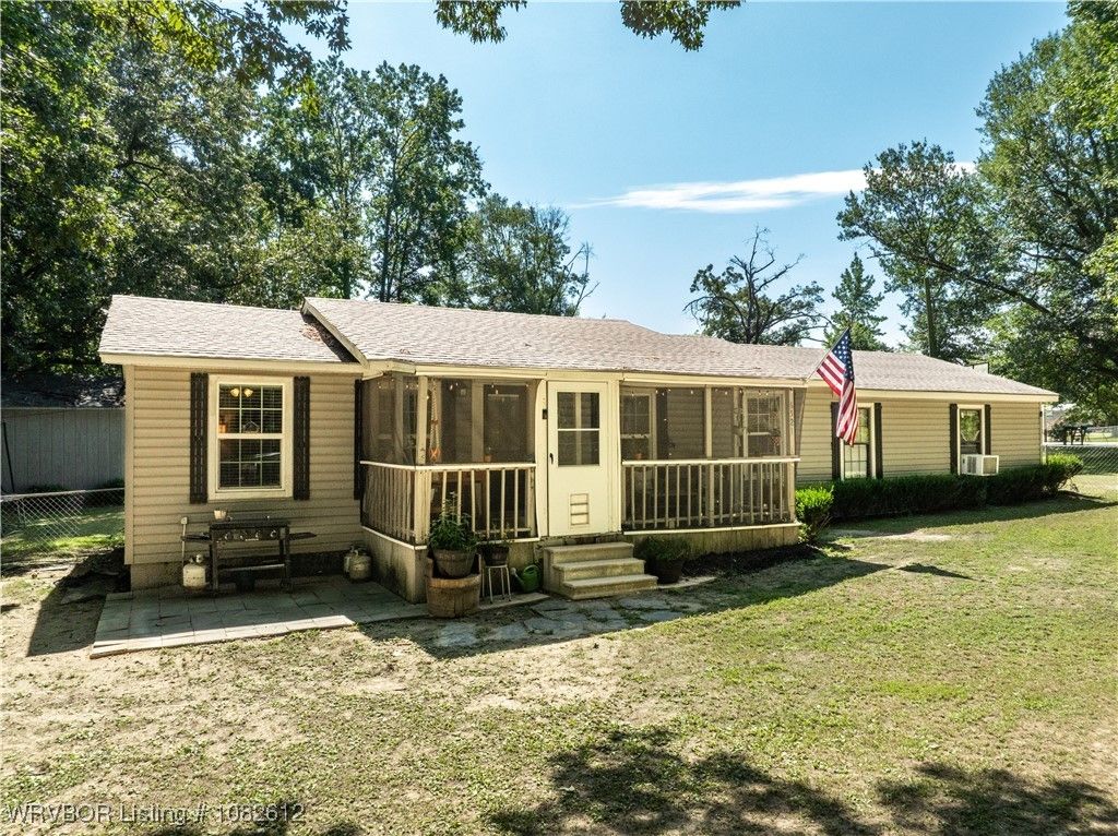 6521 Lost beach Road, Van Buren, AR 72956