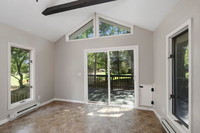 4663 S Roubidoux Place, Springfield, MO 65804