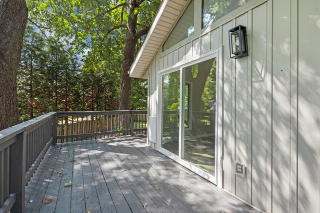 4663 S Roubidoux Place, Springfield, MO 65804