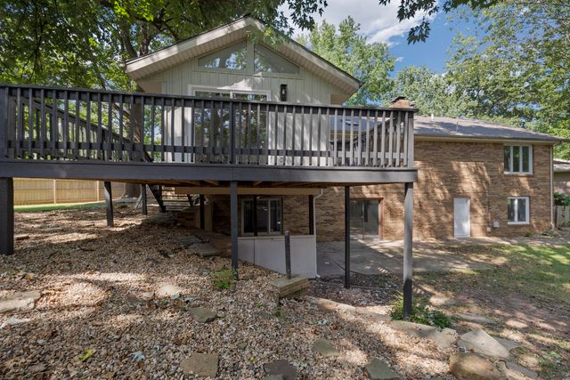 4663 S Roubidoux Place, Springfield, MO 65804