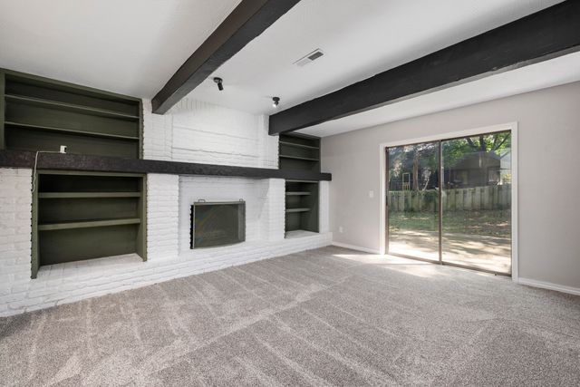 4663 S Roubidoux Place, Springfield, MO 65804