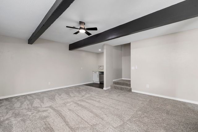 4663 S Roubidoux Place, Springfield, MO 65804