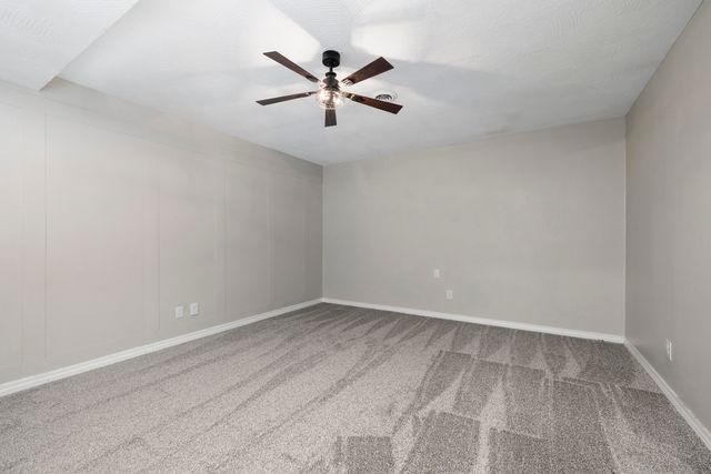 4663 S Roubidoux Place, Springfield, MO 65804