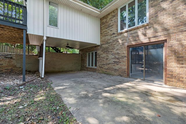 4663 S Roubidoux Place, Springfield, MO 65804